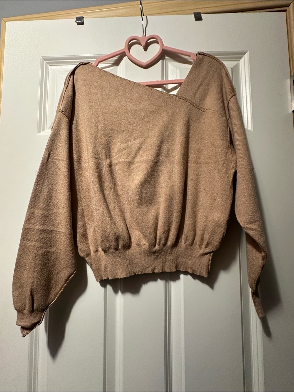 Line & Dot Off-Shoulder Pullover Sweater in Light Brown